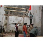 017-Putting up the main beam.JPG